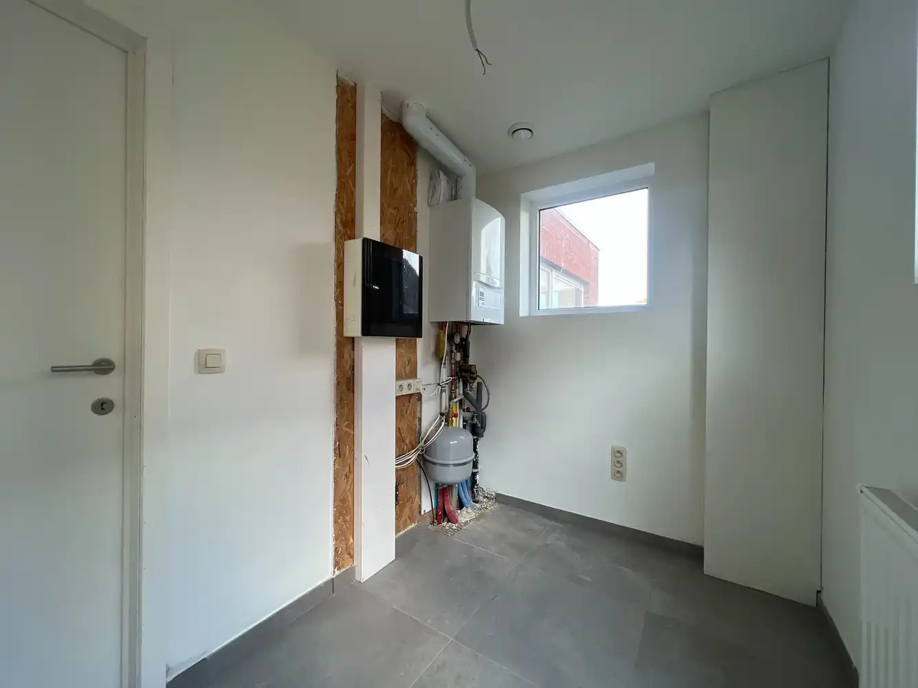 Instapklare, volledig vernieuwde woning met tuin foto 3