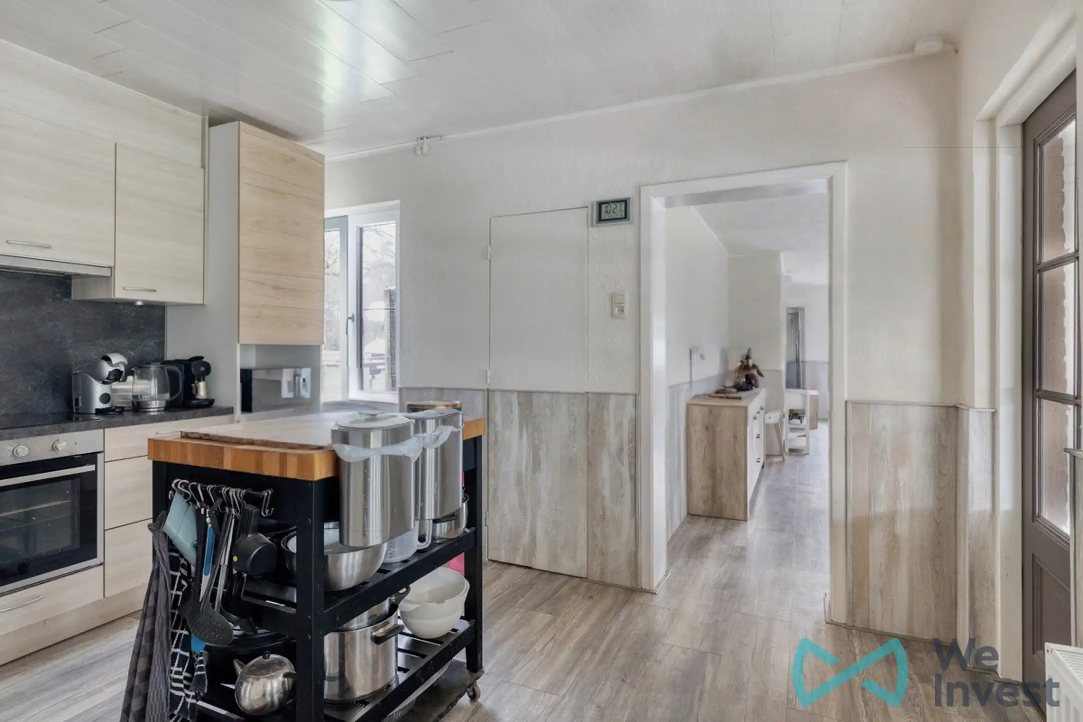 Vernieuwde woning met weiland en mogelijke praktijkruimte foto 9