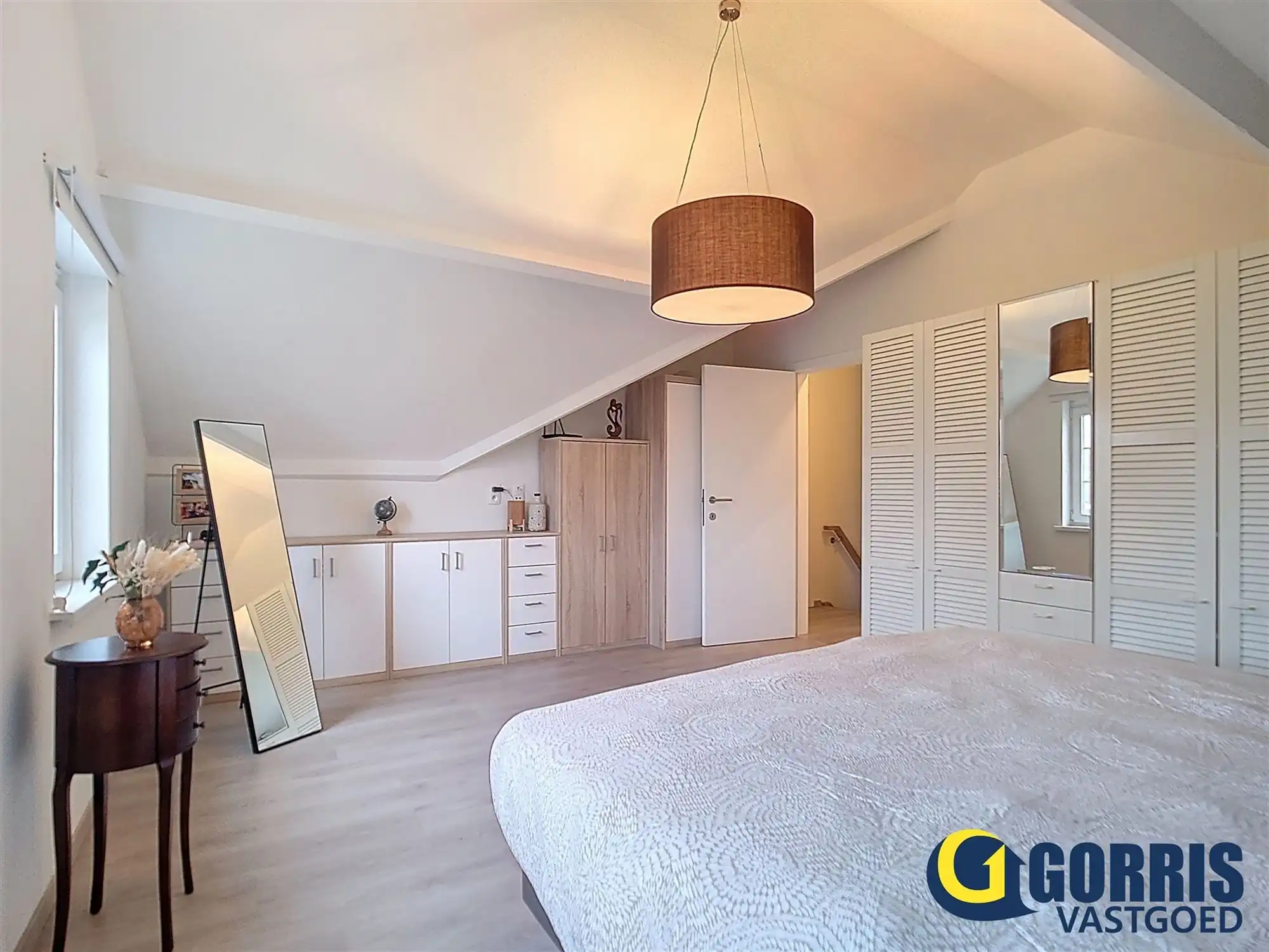 Prachtig gelegen gerenoveerde woning  foto 8