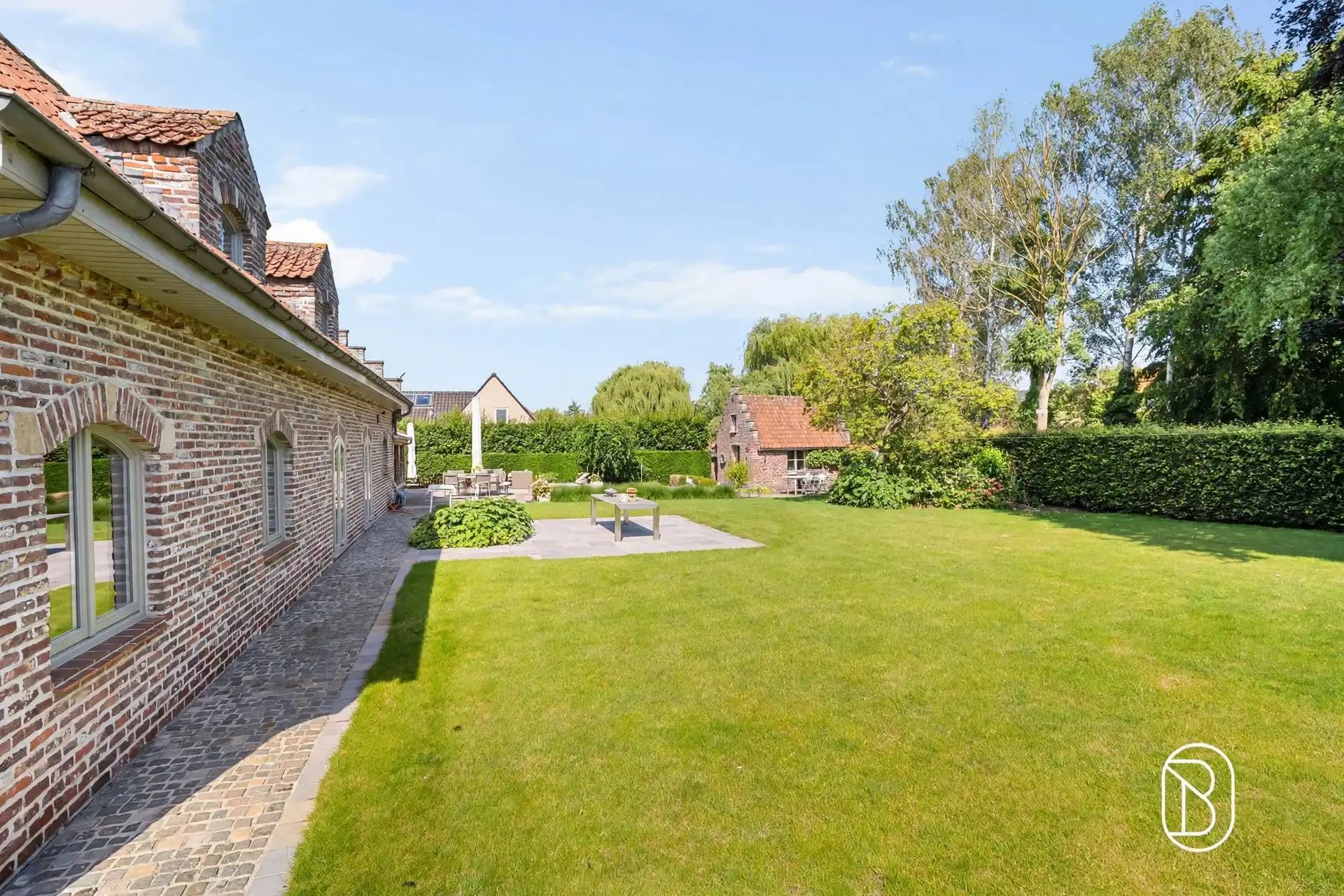 Charmante villa met tuin, garage en tal van mogelijkheden foto 6