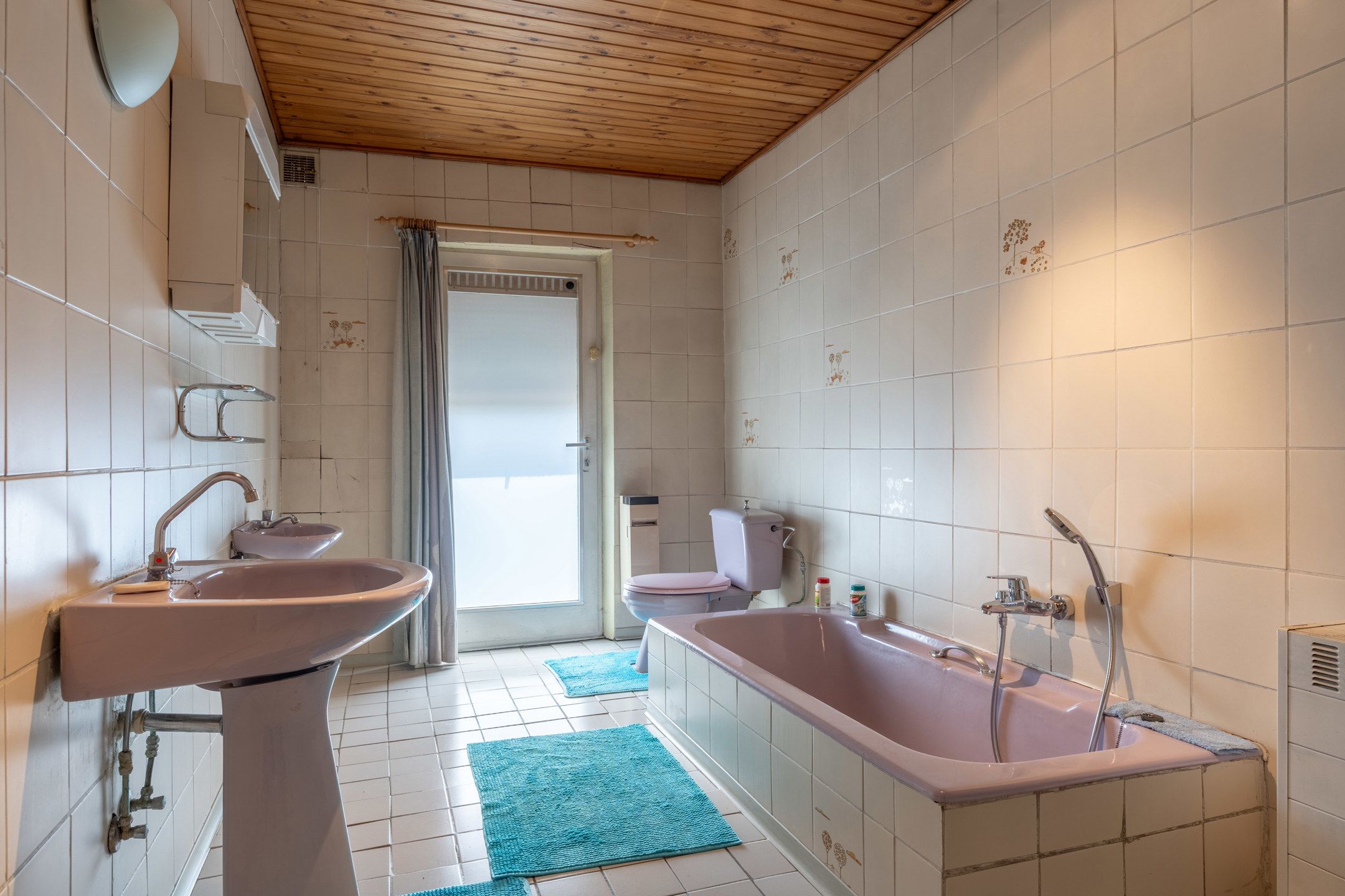 Te renoveren woning met toffe tuin en garage in het centrum foto 29