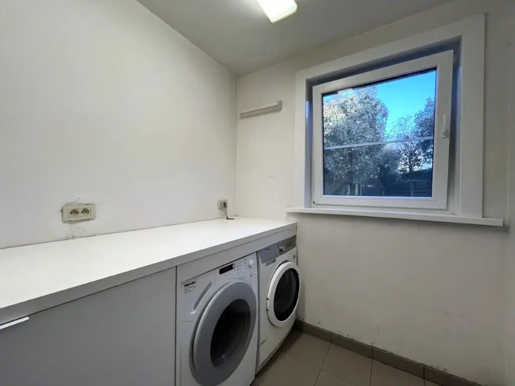 Ledegem - Instapklare halfopen woning foto 9