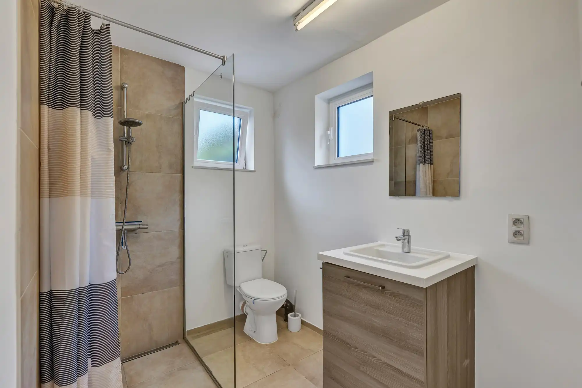 Instapklare woning met 2 slpks en tuin foto 11