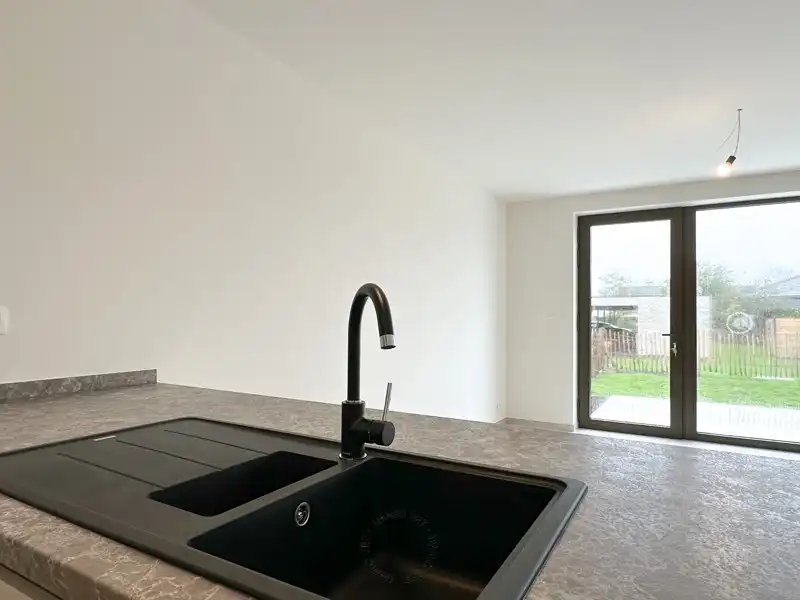 Prachtig gelegen nieuwbouwappartement op het gelijkvloers met twee slaapkamers foto 7
