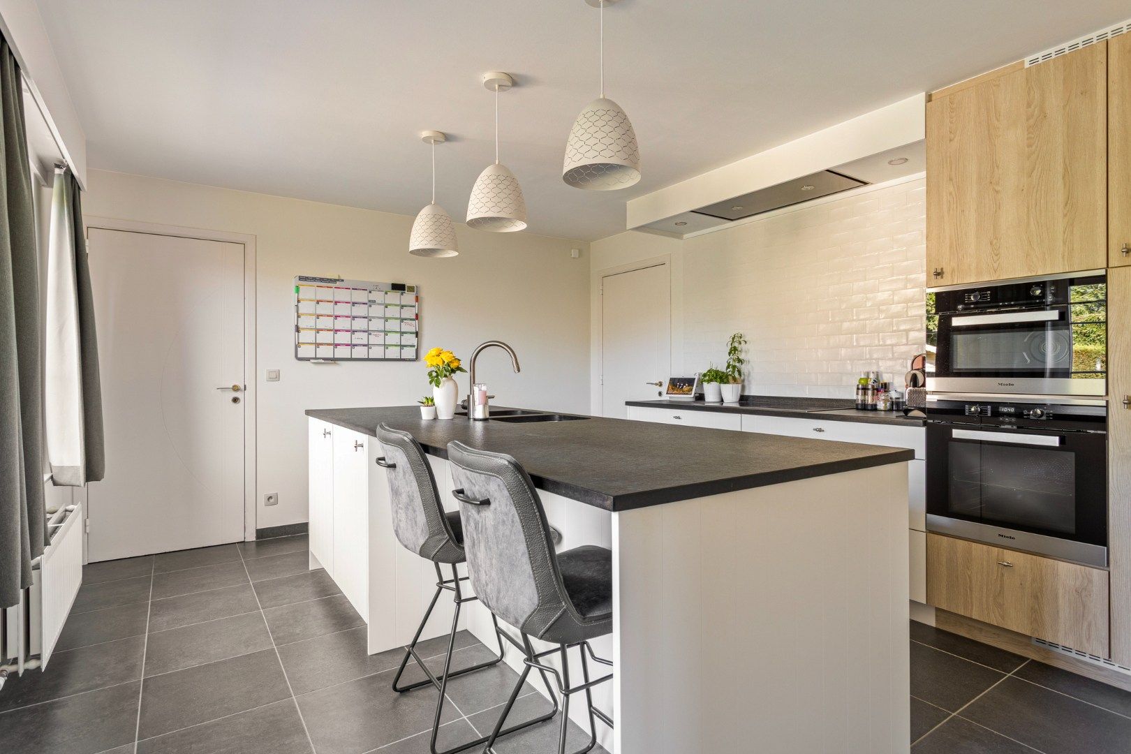 Instapklare woning met 3 ruime slaapkamers op 599 m² te OLV Olen ! foto 10