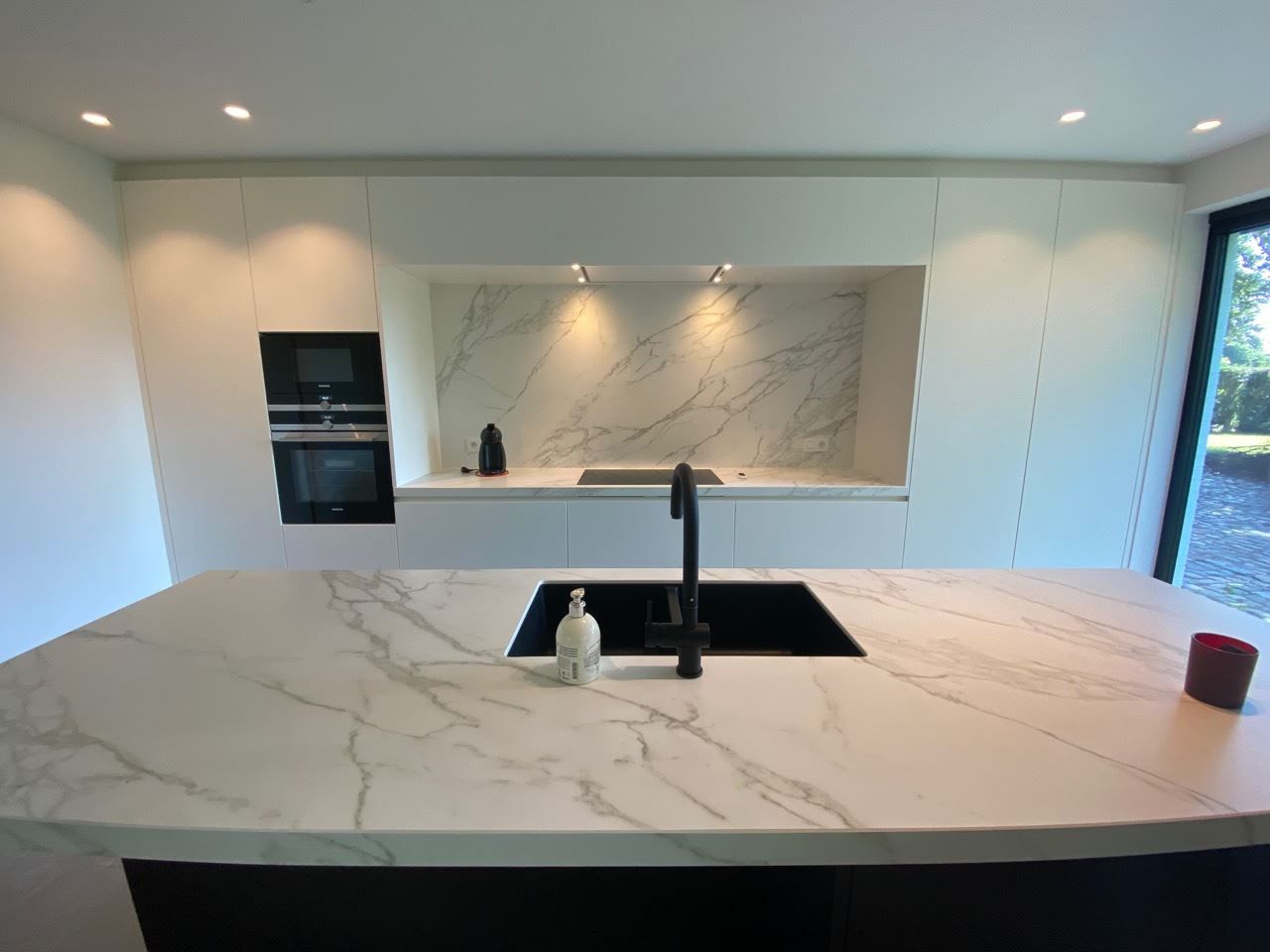 Net gerenoveerde woning met 4 slaapkamers foto 11