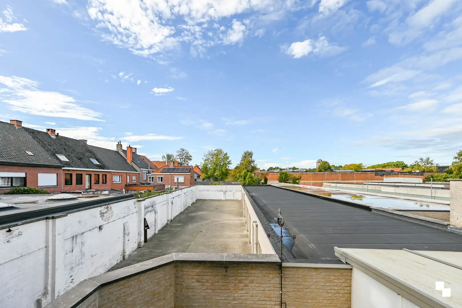 Ruim appartement met drie slaapkamers & garagebox foto 24
