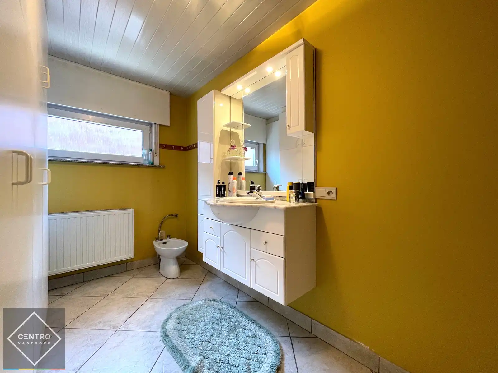 Centraal gelegen woning met 3 slpks, terras én garage! foto 10