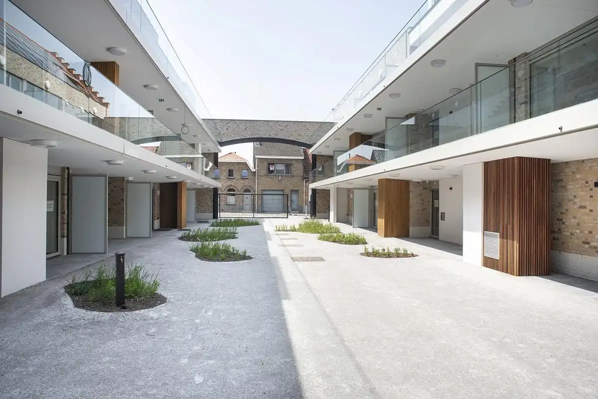 Uiterst goed onderhouden assistentieflat (55m² + 11m² terras) met 1 slaapkamer te Nieuwpoort.  foto 14