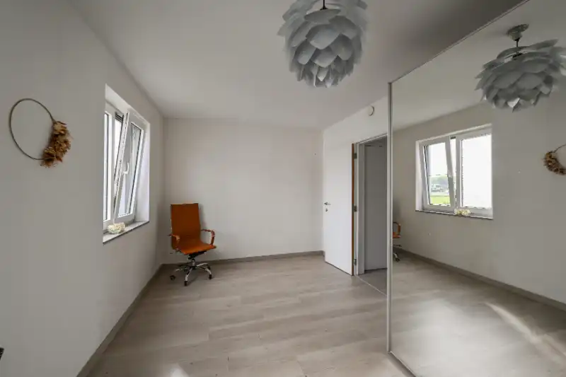 RECENTE ENERGIEZUINIGE RIJWONING MET 3 SLAAPKAMERS AAN DE VAART - FORT 9 foto 16