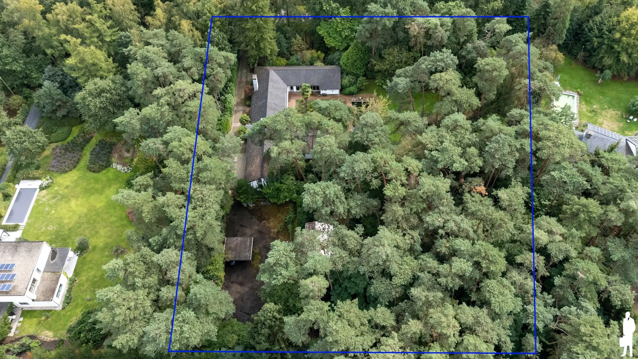 Renovatieproject op uitzonderlijk perceel van ca. 8.300 m² foto 31