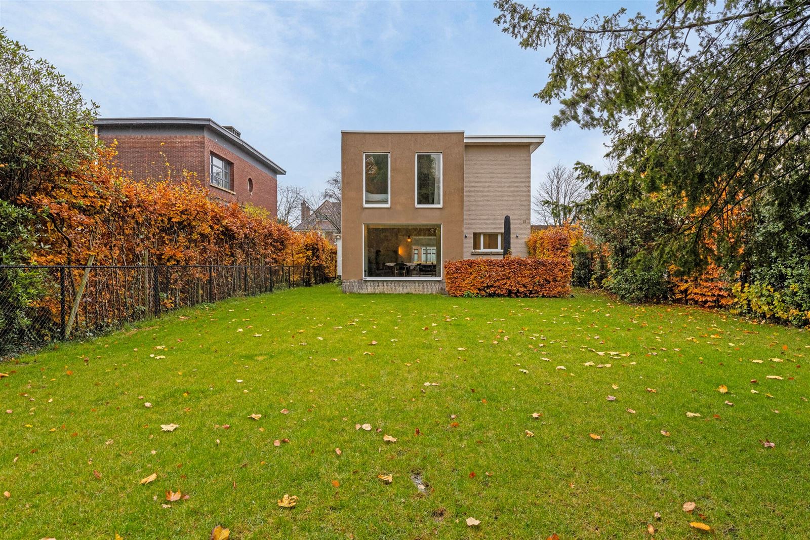 ELSDONK: karakterwoning gelegen in DE mooiste straat van den Elsdonk. foto 13