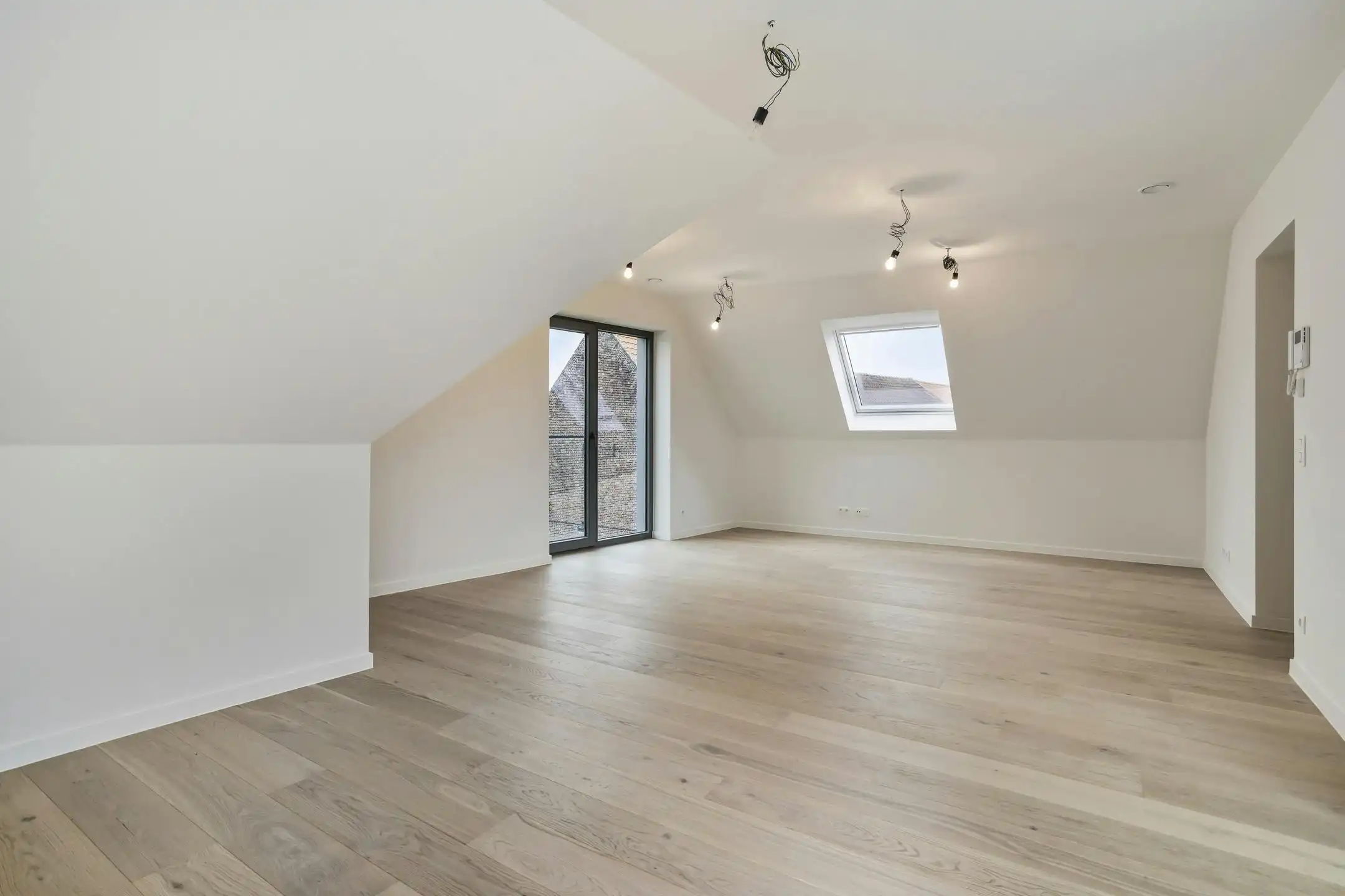 Klassevol appartement met 2 slaapkamers te centrum Brugge foto 6