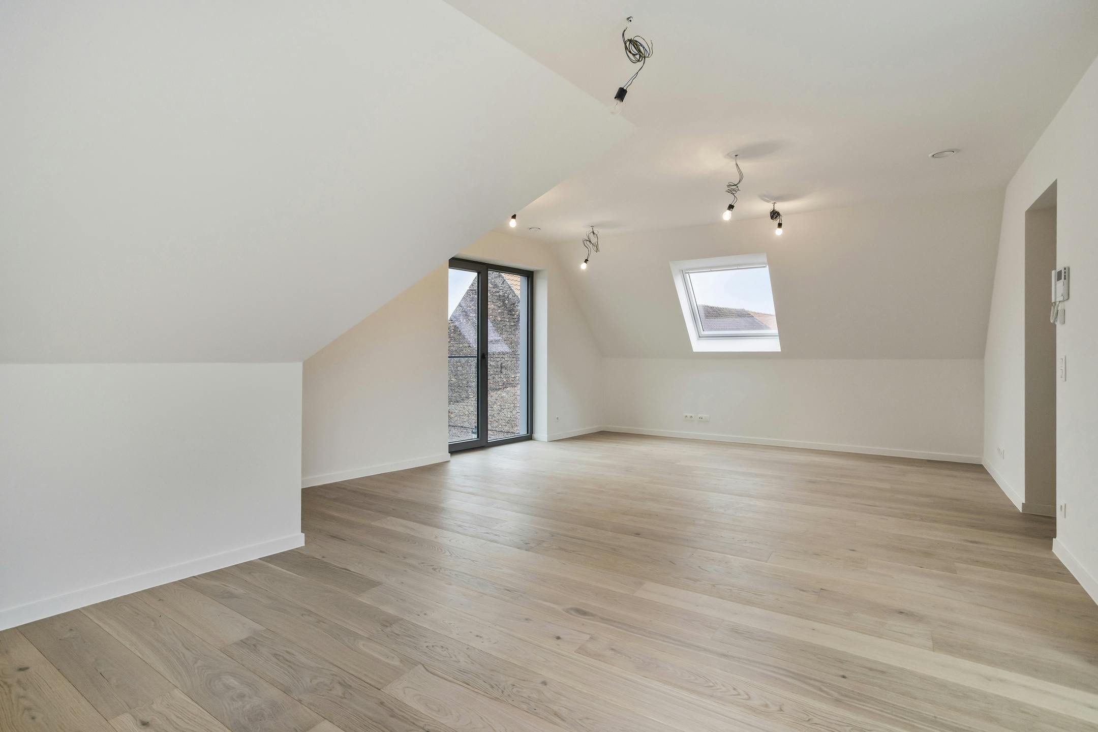 Klassevol appartement met 2 slaapkamers te centrum Brugge foto 6