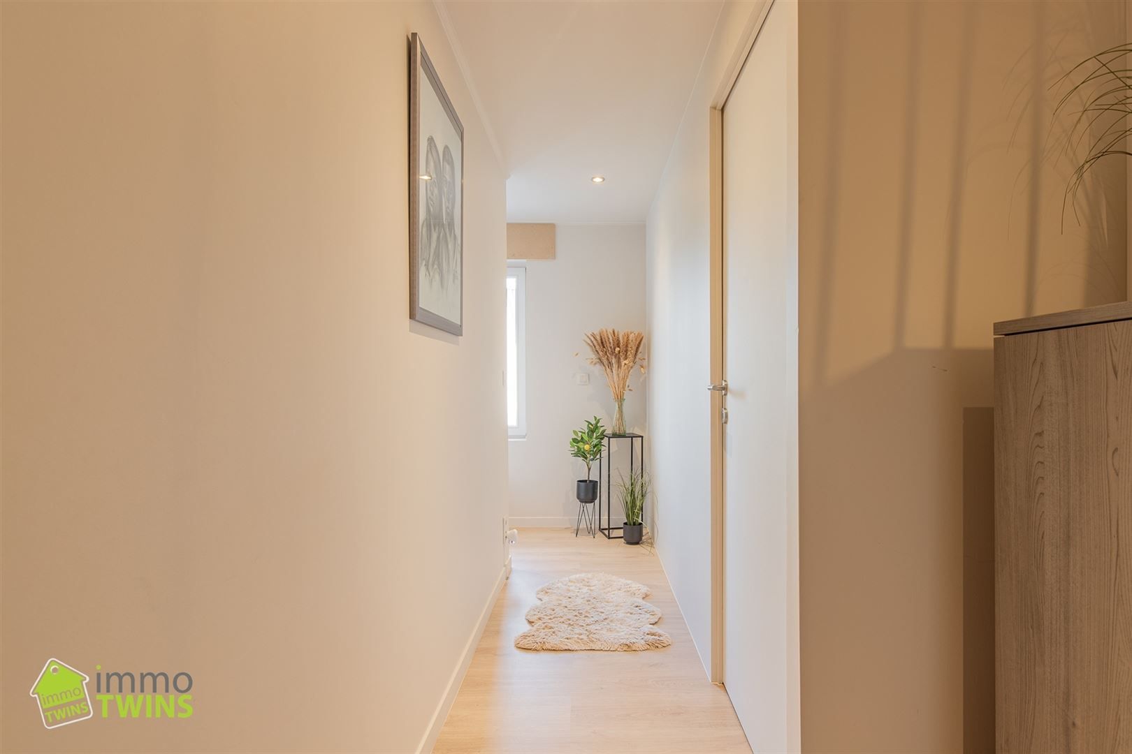 Gerenoveerde woning met loods, oprit en tuin te Grembergen foto 14