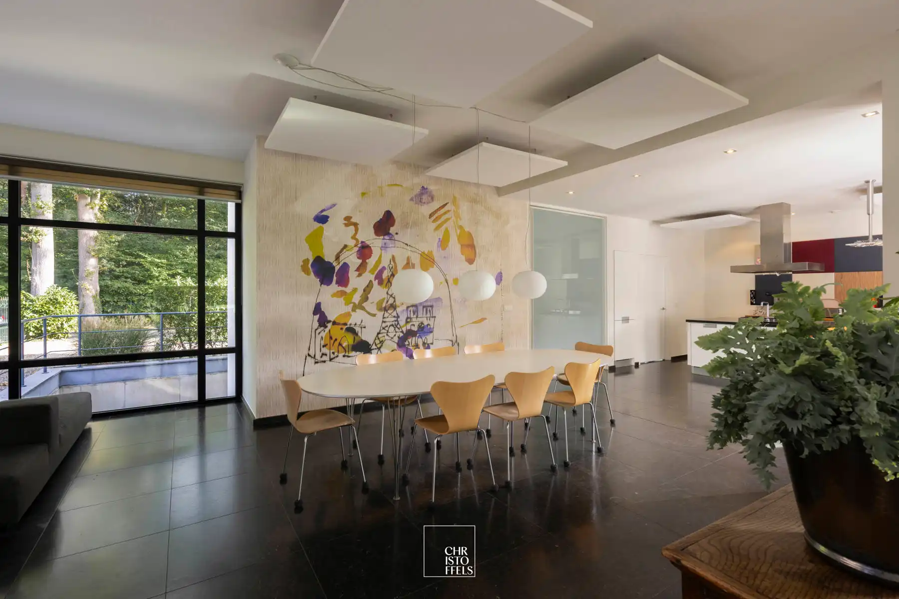 Architecturale villa  (488m²) met buitenzwembad op perceel van 1.281m²  foto 8