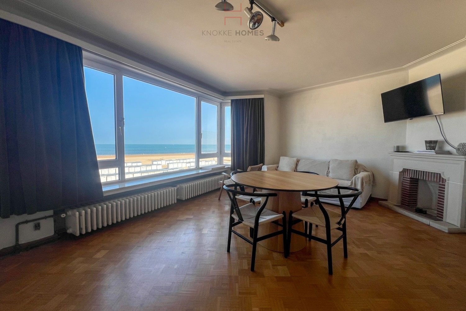 Ruime studio op de zeedijk aan het Albertstrand foto 4