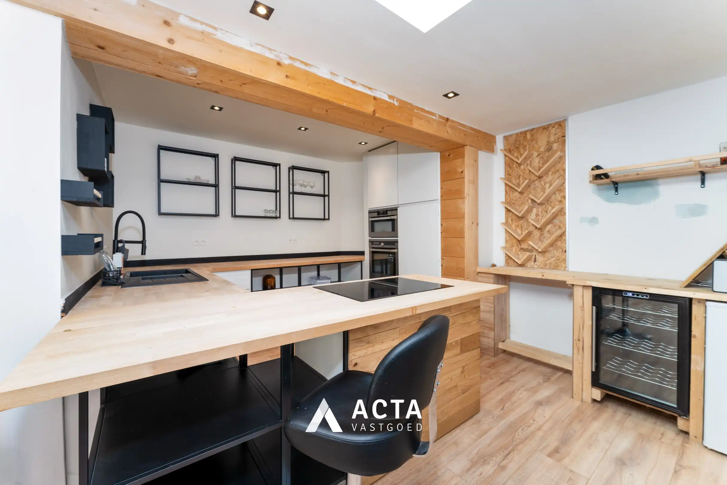 Instapklare woning met 2 slaapkamers te Stene foto 4