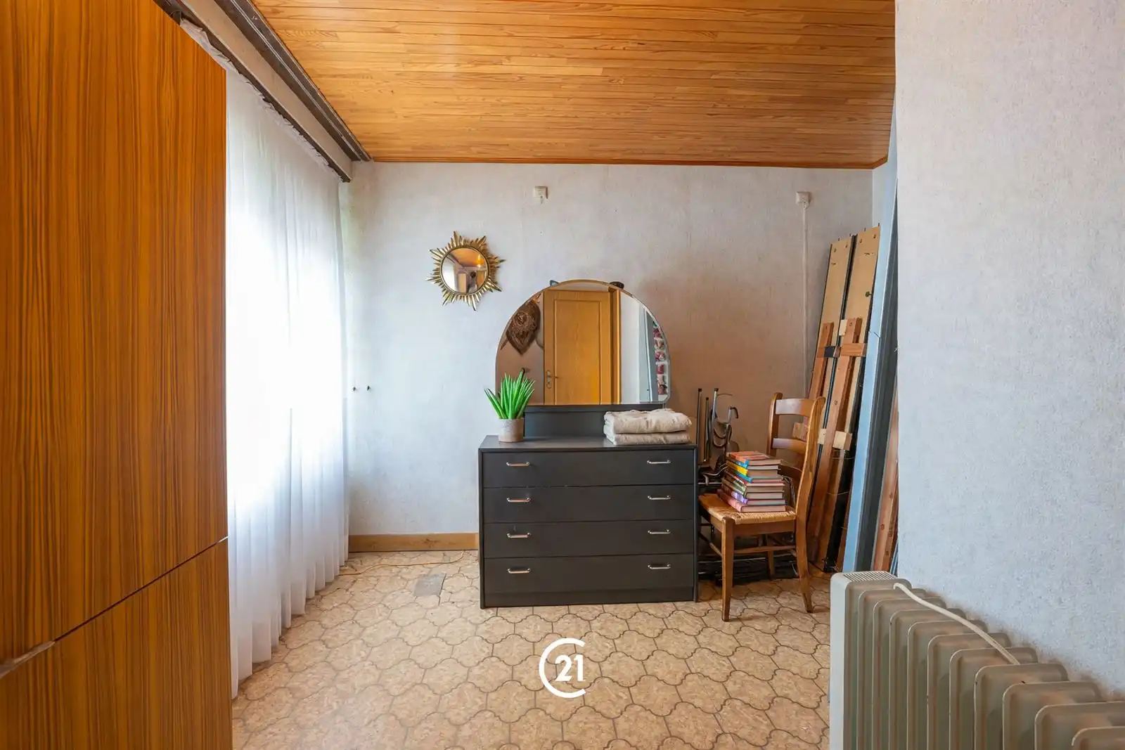 Ruime gezinswoning in doodlopend straatje met 3 slaapkamers, tuin en garage foto 14
