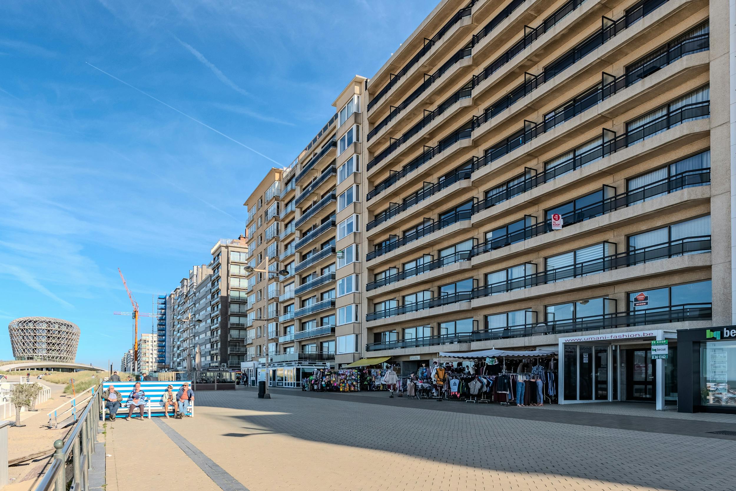 Lichtrijke studio met terras en fenomenaal frontaal zeezicht te koop! foto 11