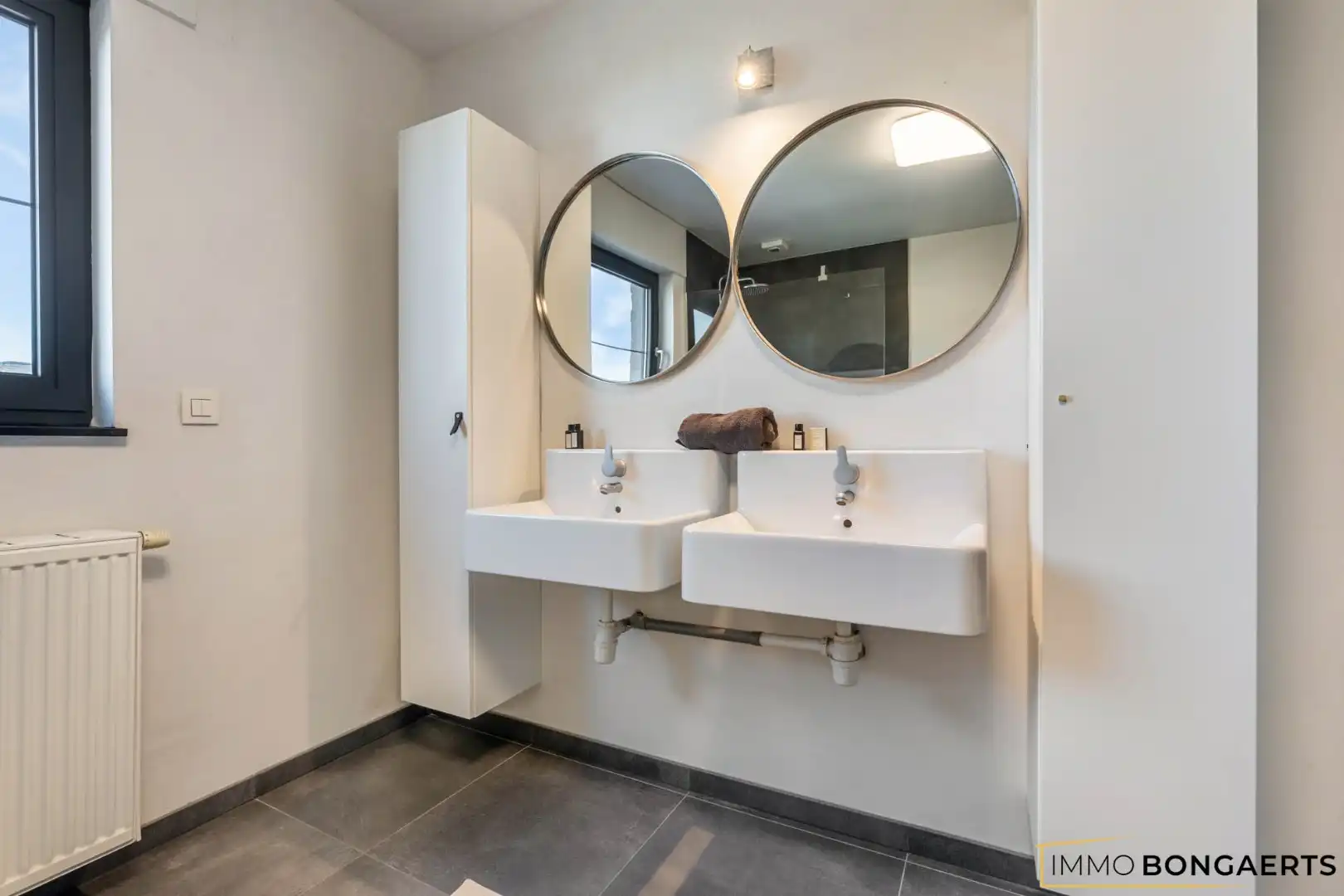 Energiezuinige woning met zwembad op rustige ligging in As foto 18