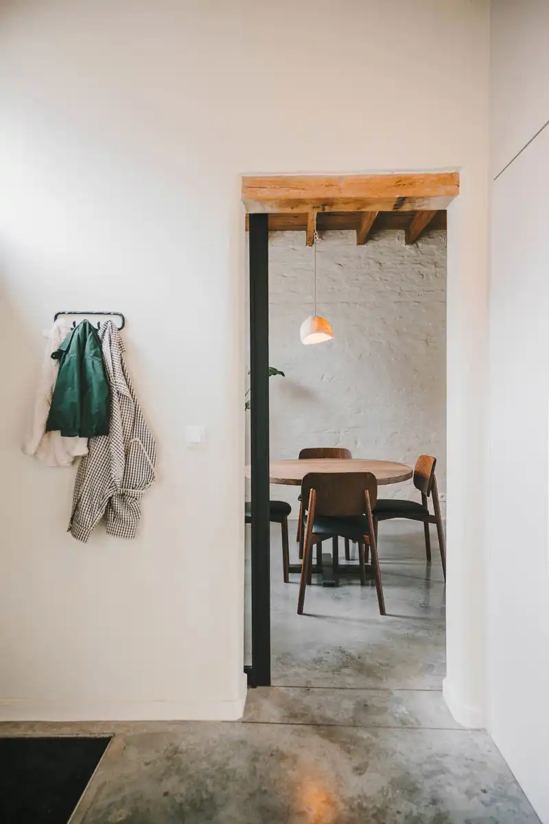 Prachtig gerenoveerde woning met 3 slaapkamers en stadstuin foto 3