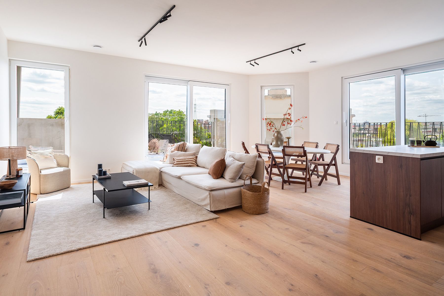 Luxueus gerenoveerde penthouse met riant zonneterras  foto 2