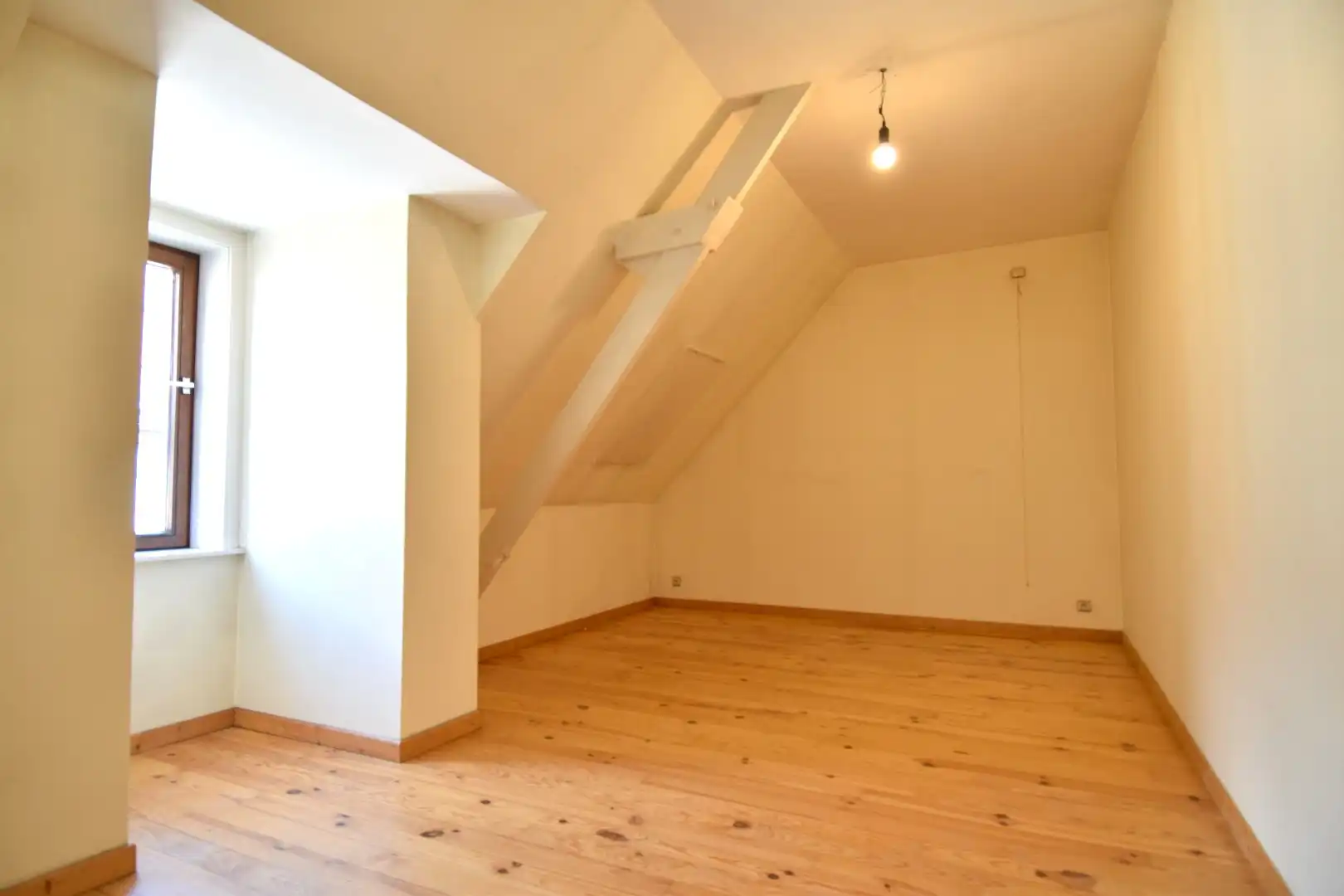 Gezellige woning met 2 slaapkamers en een mooi stukje tuin foto 14