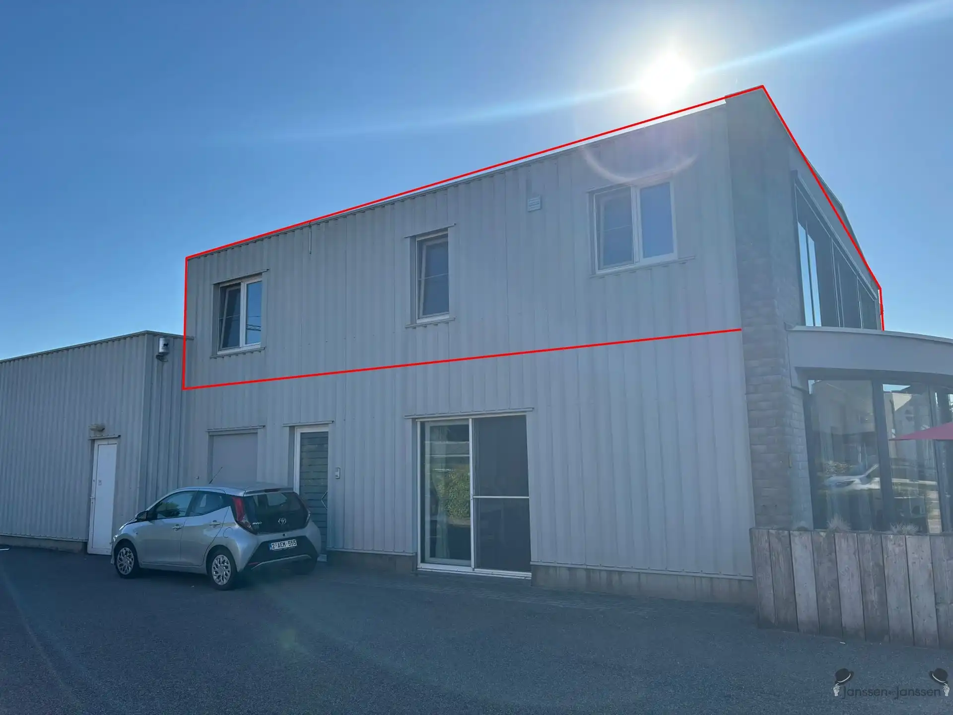 Ruim en volledig vernieuwd appartement met grote leefruimte in Sint-Lenaarts foto 20