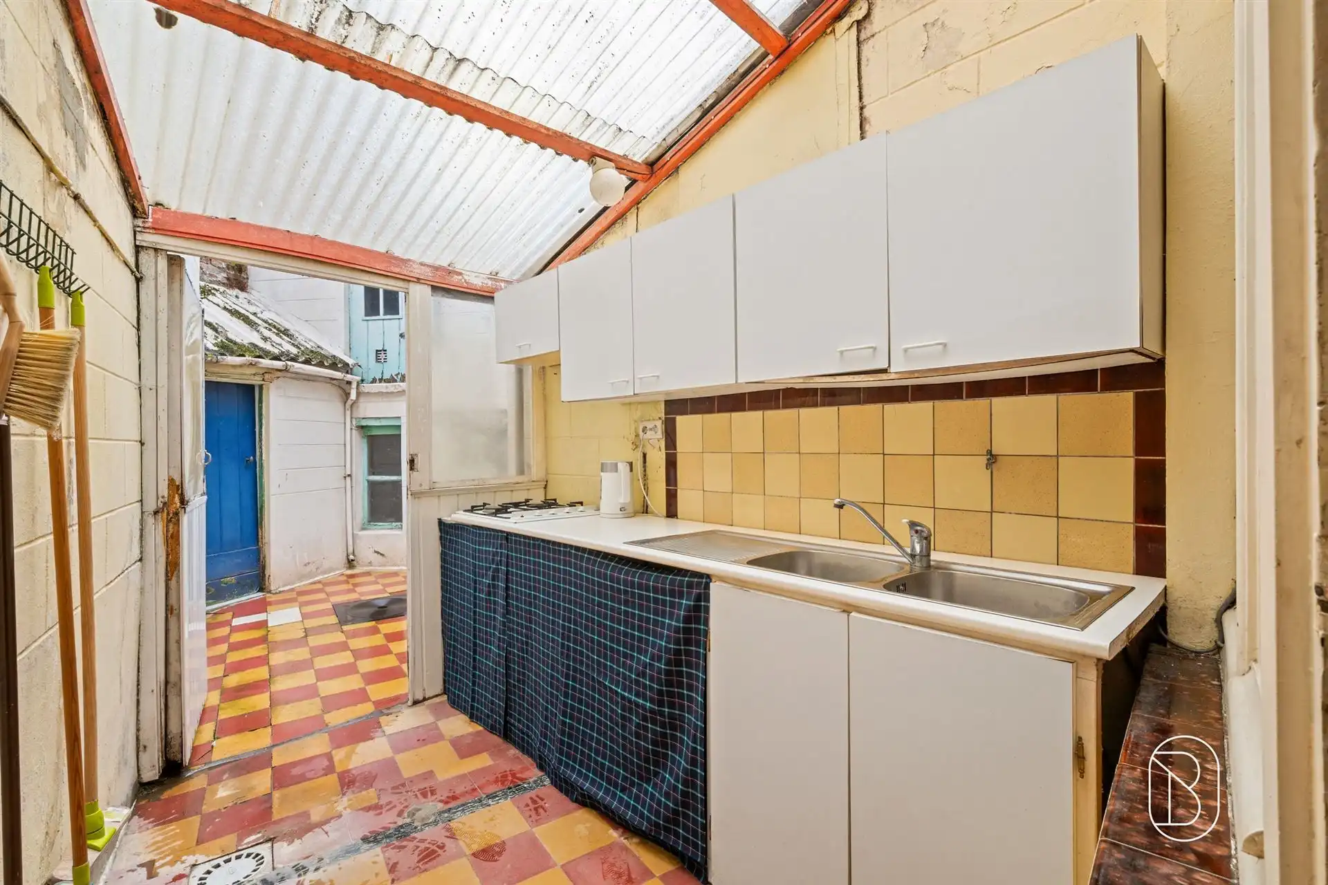Te renoveren woning vlakbij het centrum van Lessines foto 5