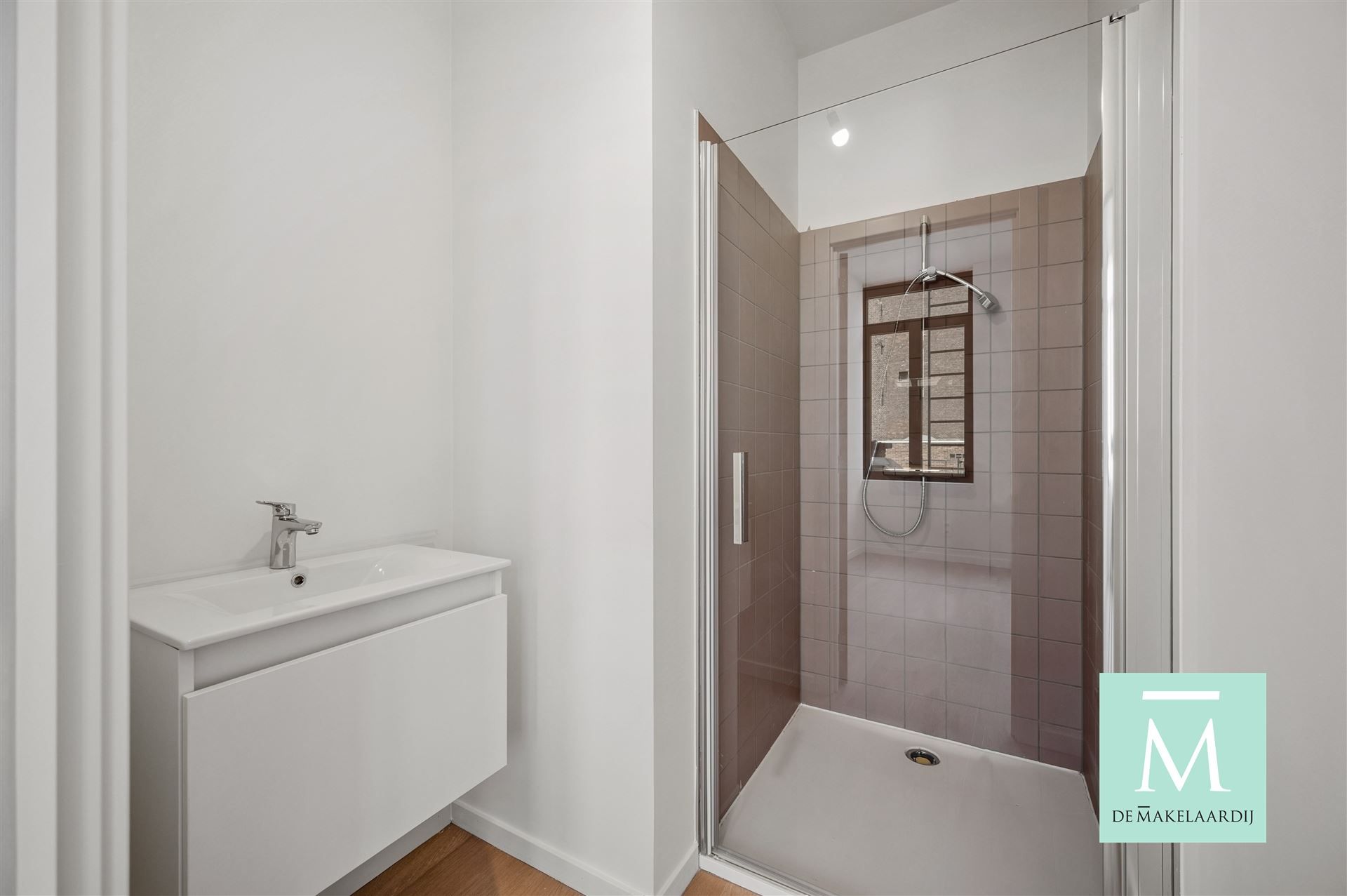 STUDENTS ONLY! Gemeubelde studio in hartje Mechelen - EERSTE BEWONING NA RENOVATIE  foto 4