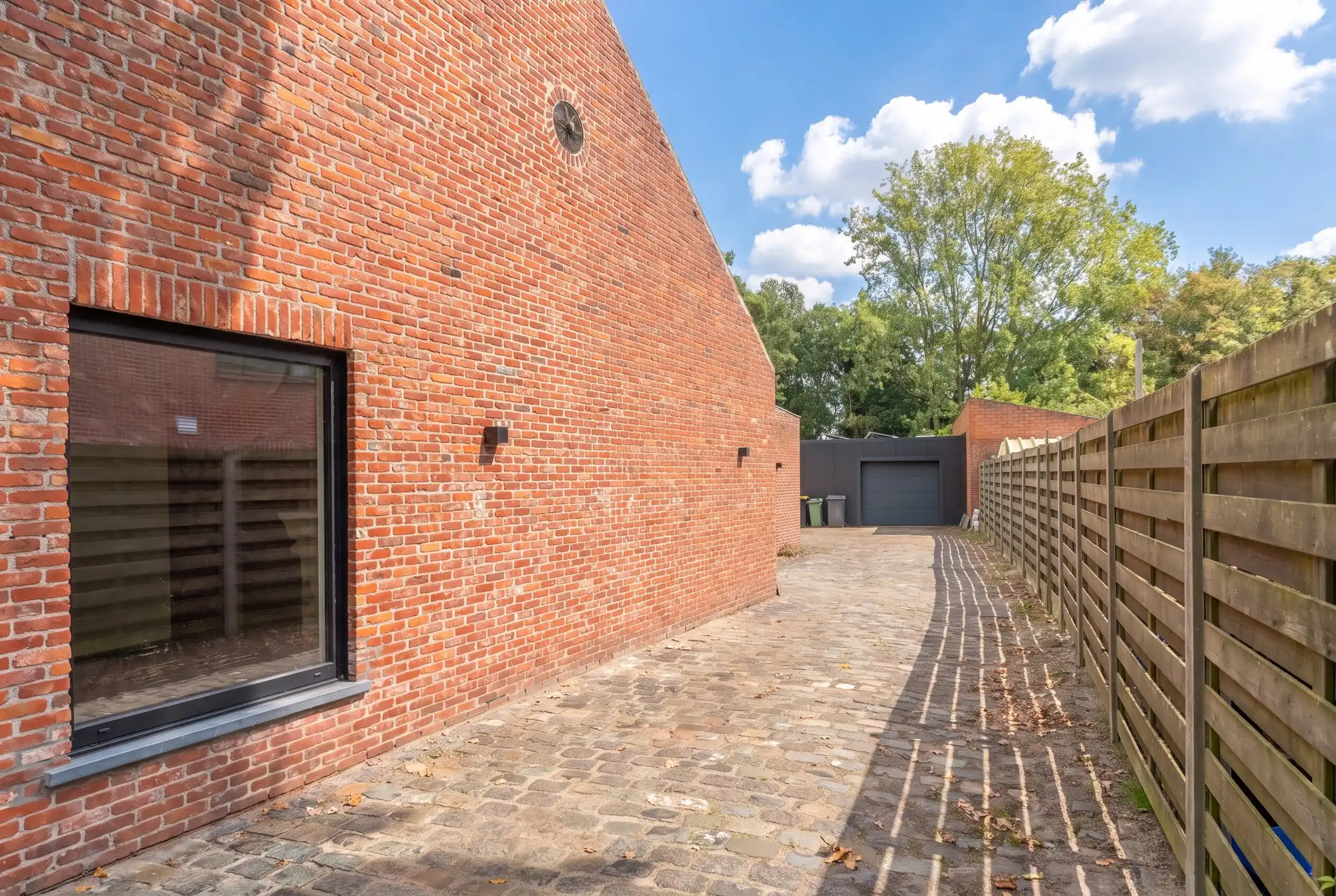 Ger. woning met 3 slpk en grote garage/werkplaats op 1.705 m² foto 41