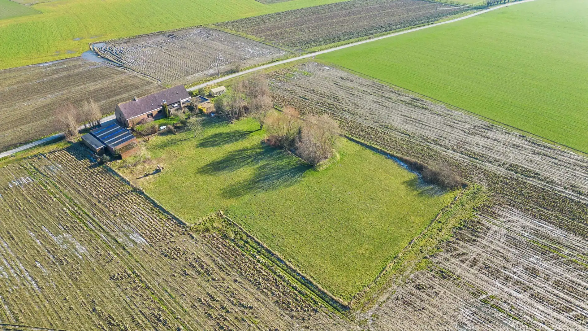 Landelijk gelegen woning met opslagruimte te Torhout foto 8