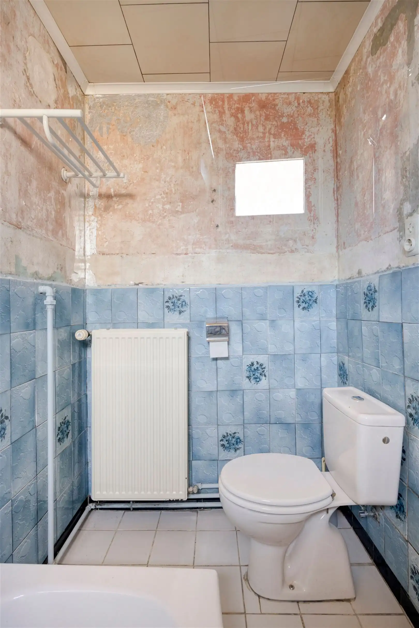 Deel te renoveren woning in deelgemeente Petegem foto 11