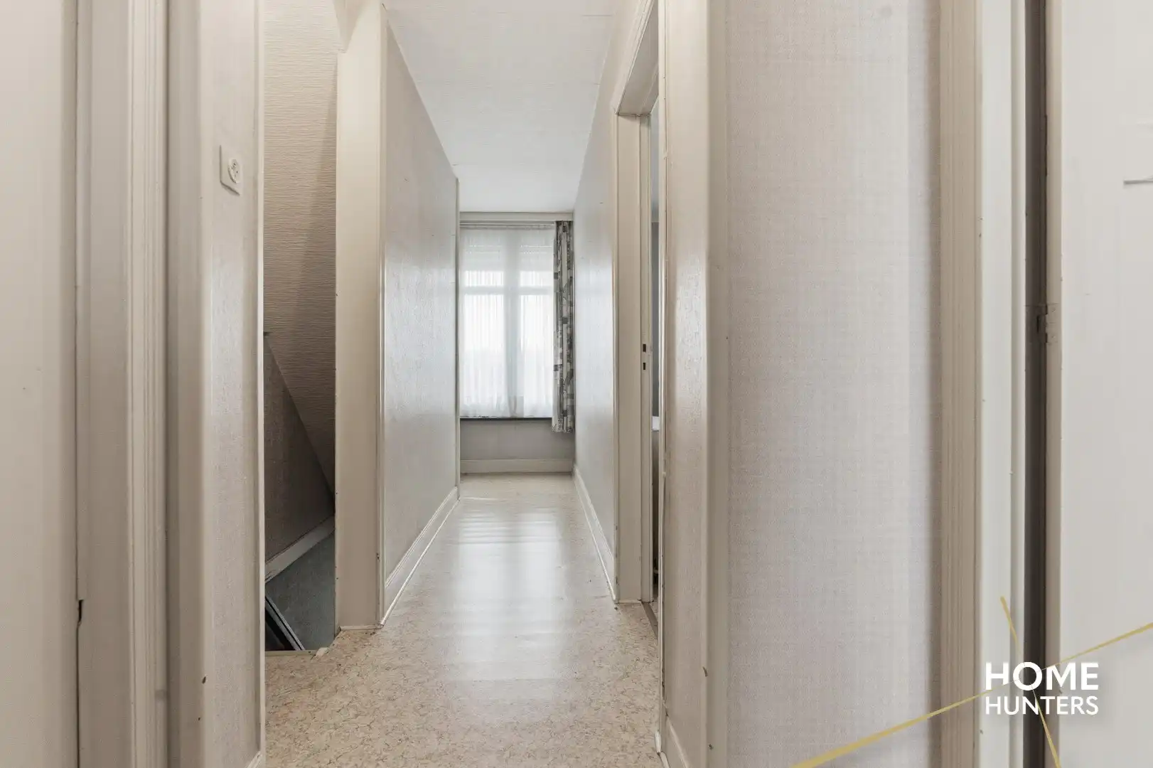 Woning met handelsruimte en garage op 515 m² foto 18