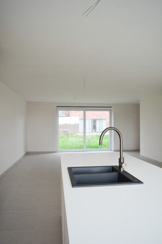 Moderne nieuwbouwwoning gelegen in Rumbeke foto 5