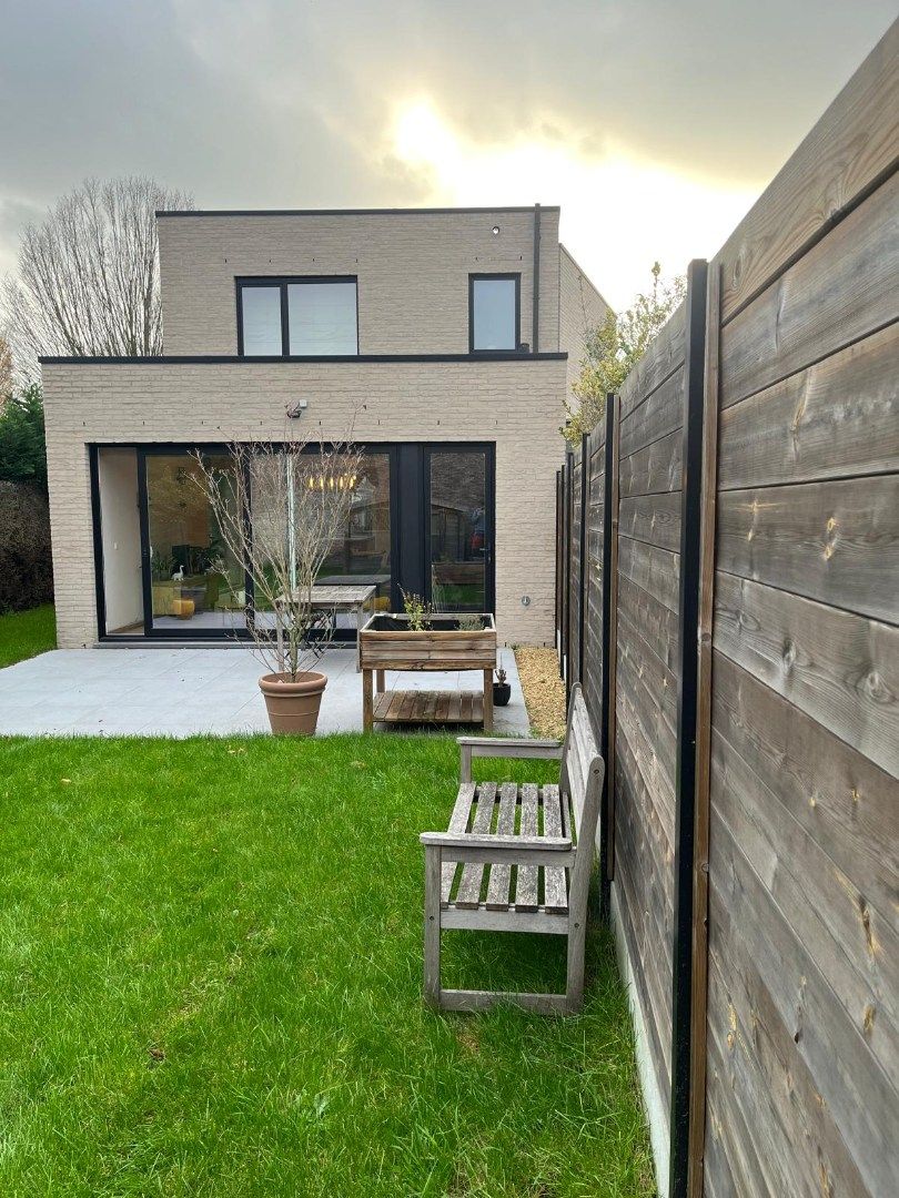 Energiezuinige Half Open  met garage foto 2