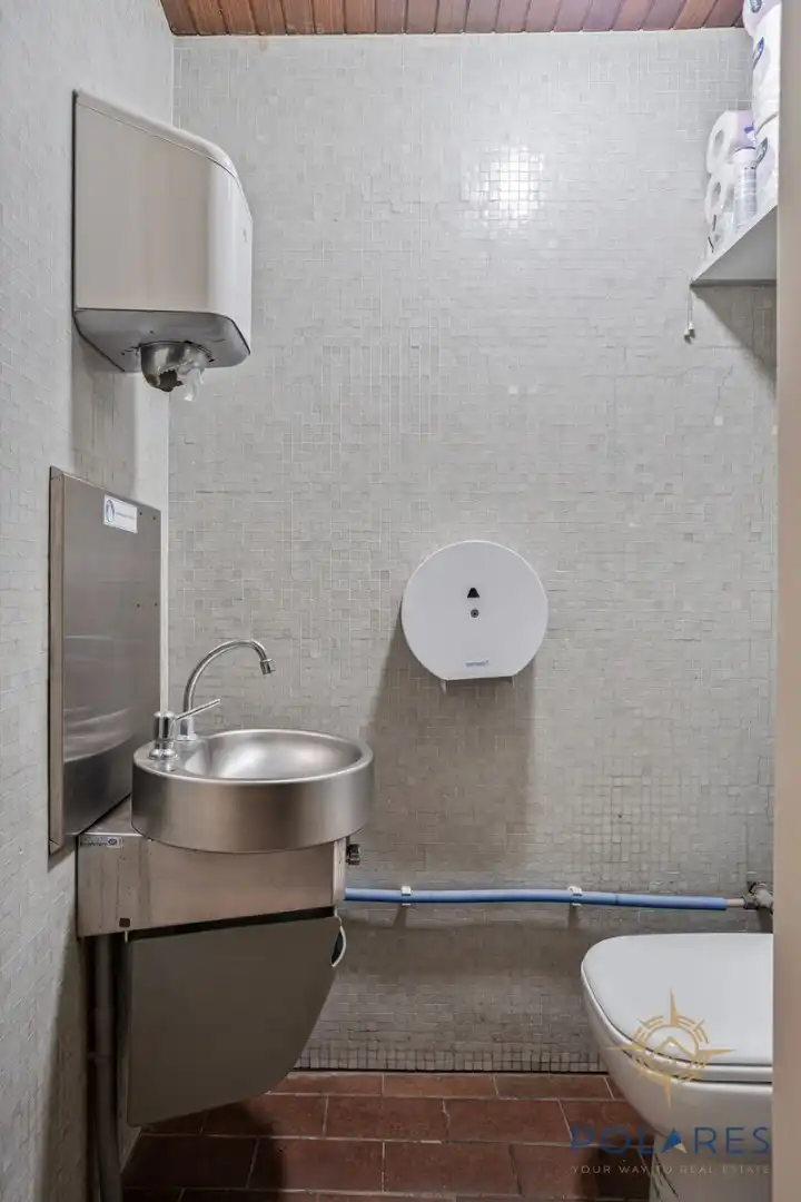 handelspand met ruime woning foto 39