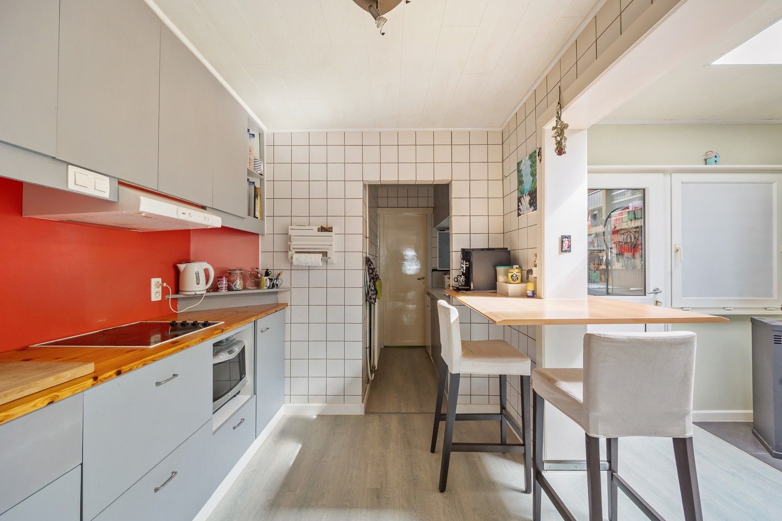 Gedeeltelijk te renoveren en op te frissen woning vlakbij het park van Brasschaat. foto 4