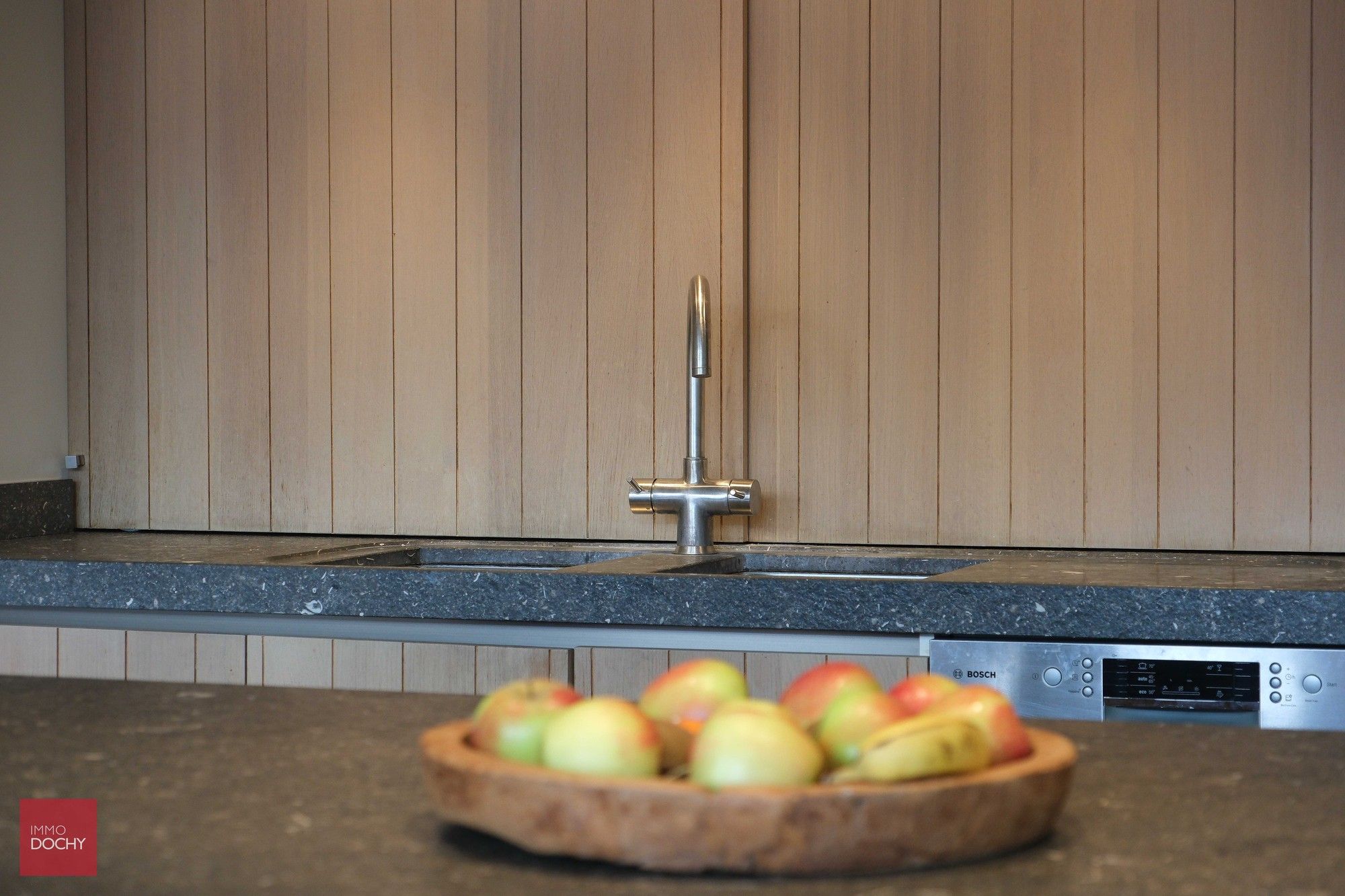 Sfeervolle ruime loft met frontaal zicht op het Kanaal - Spinnerijkaai foto 7