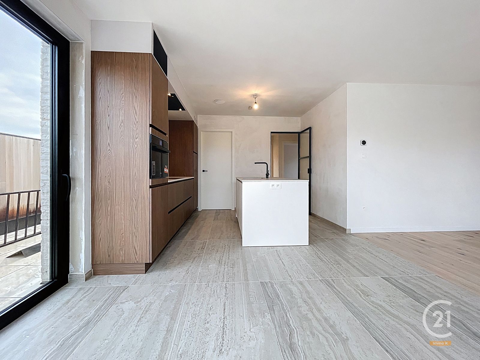 Nieuwbouw duplex met 4 slpks, terras, tuin en staanplaats foto 10