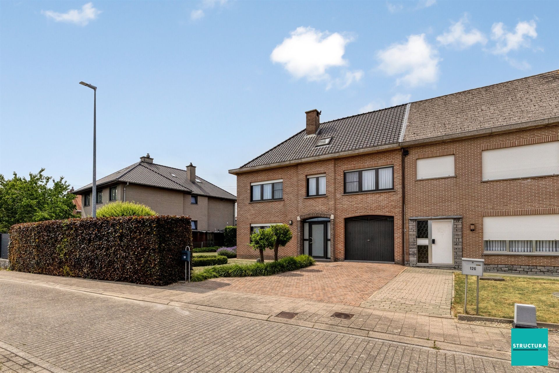 Woning met 4 kamers op terrein van 11a49ca foto {{pictureIndex}}