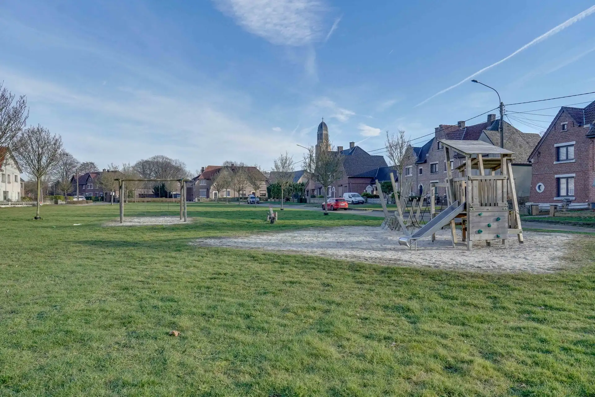 DEGELIJKE WONING MET 4 SLAAPKAMERS IN WATERSCHEI foto 34