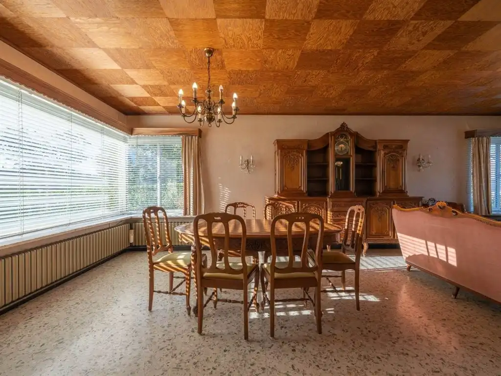 Te renoveren vrijstaande woning met 4 slaapkamers foto 17