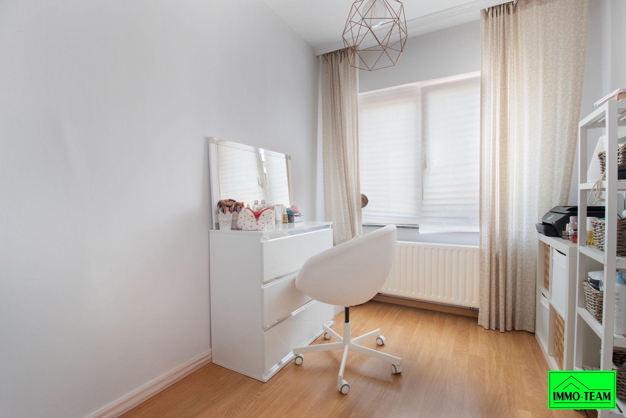 Charmante 3-gevelwoning nabij centrum Roosdaal foto 8