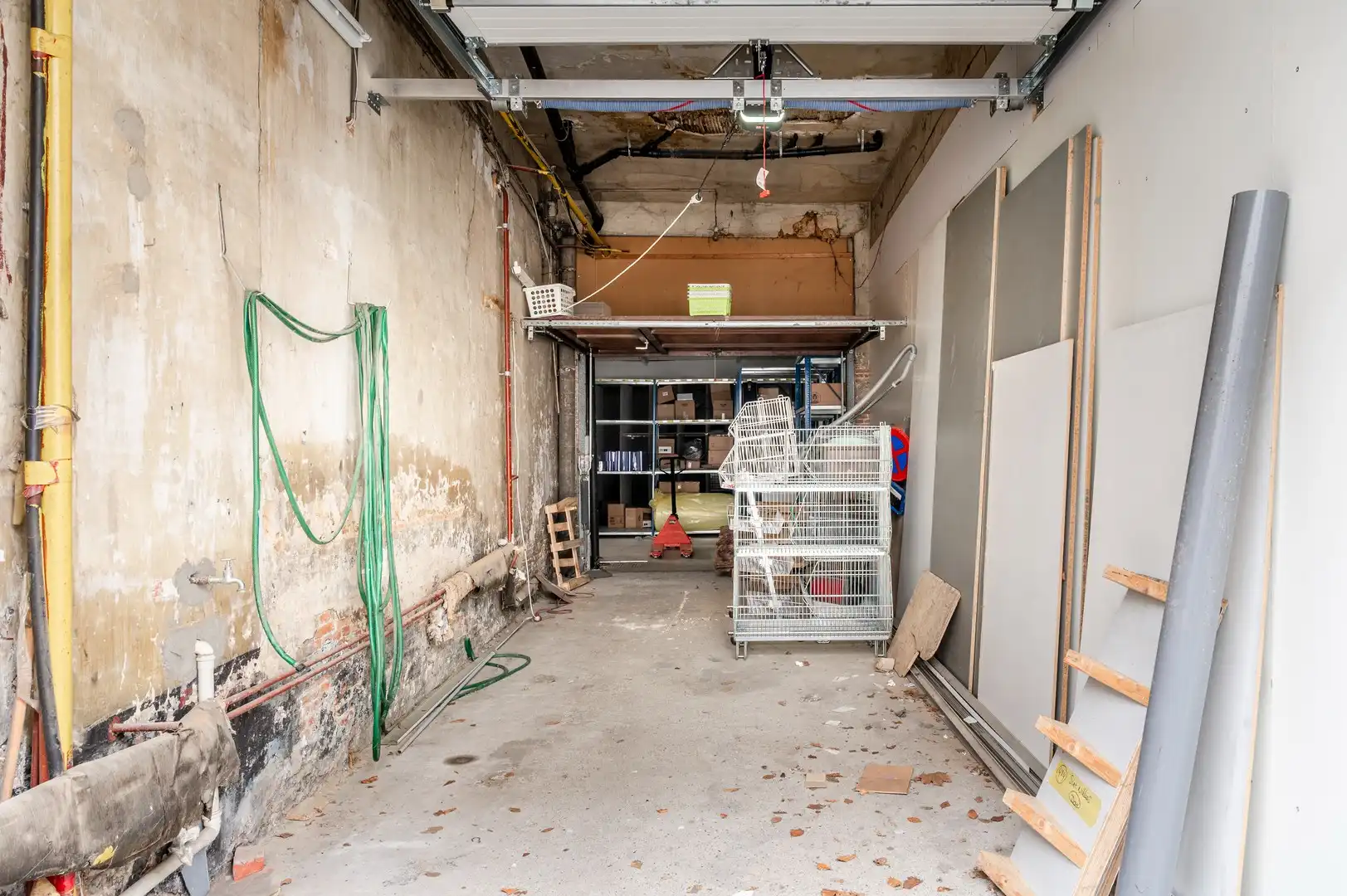 Iconische cinemazaal met woonunit en commerciële ruimtes – ±760 m² potentieel in hartje Sint-Niklaas foto 10