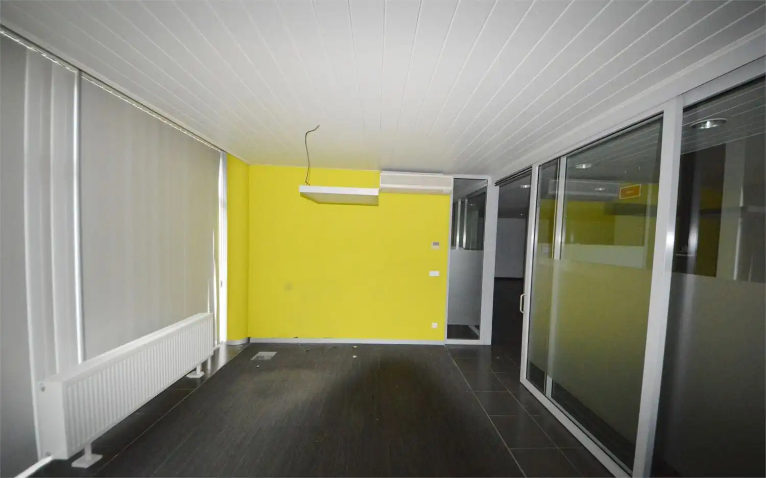 MODERN COMMERCIEEL GELIJKVLOERS 400 M2 OPTIONELE PARKING foto 16