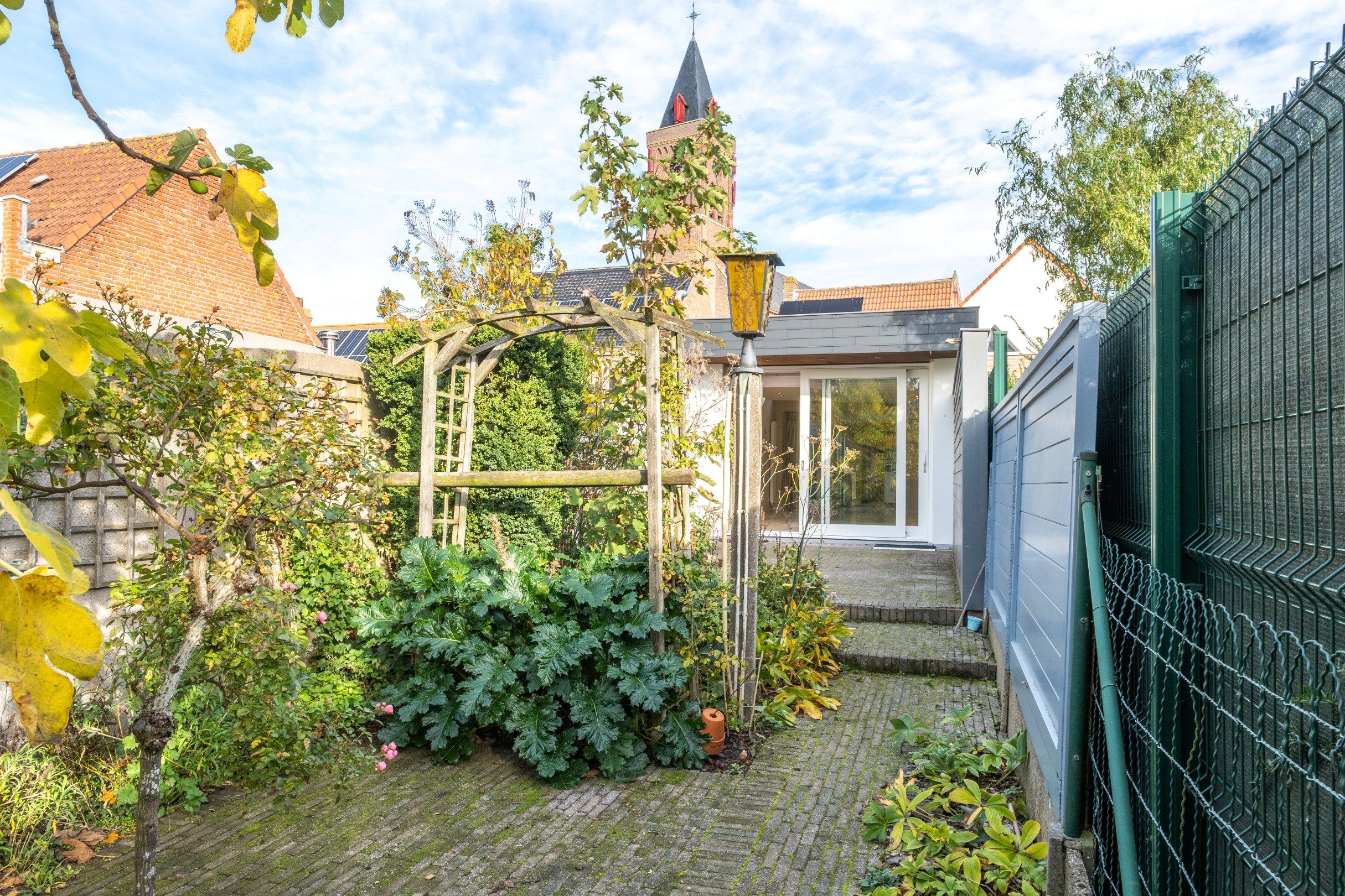 Leuke woning met grote garage te Moerkerke foto 3