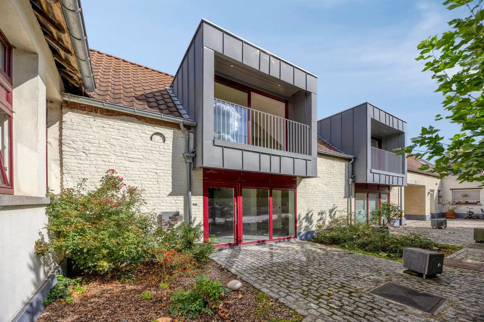 Duplex-appartement met 2 slaapkamers te koop foto {{pictureIndex}}