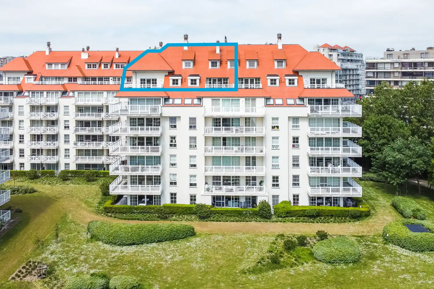 Luxueus en lichtrijke penthouse met zuidgerichte terrassen vlakbij het strand foto 24